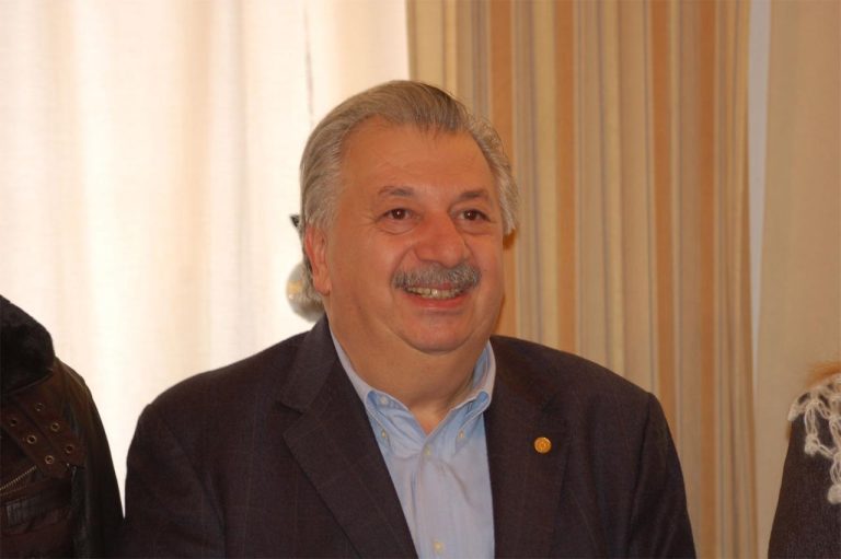 Kousathanas dimarhos