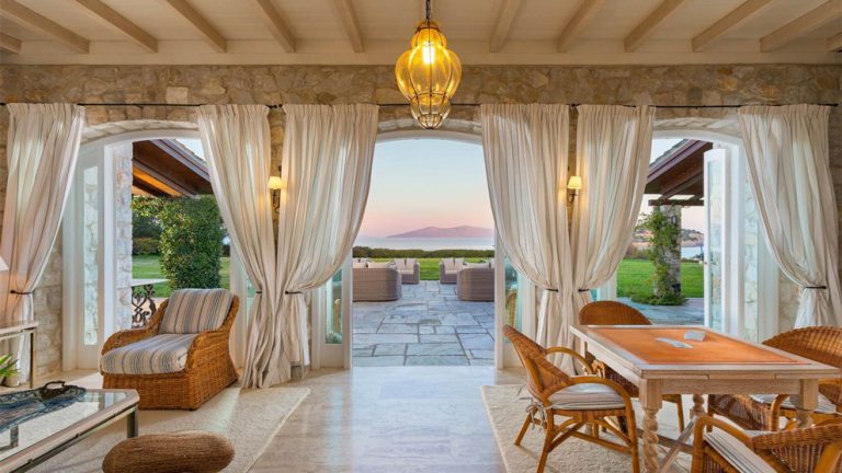 Akrivo spiti stin ellada