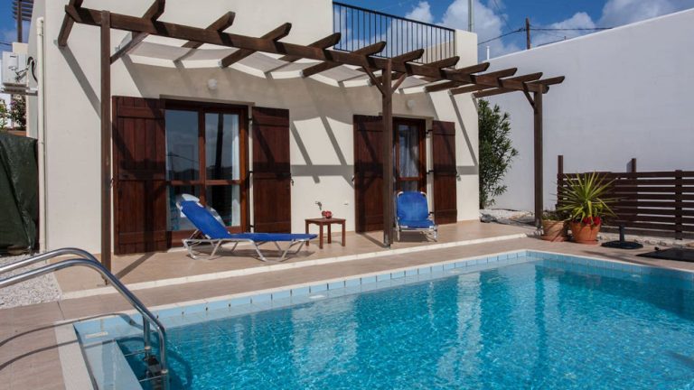 Touristikes katoikies