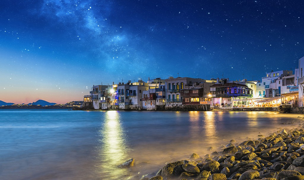 mykonos night