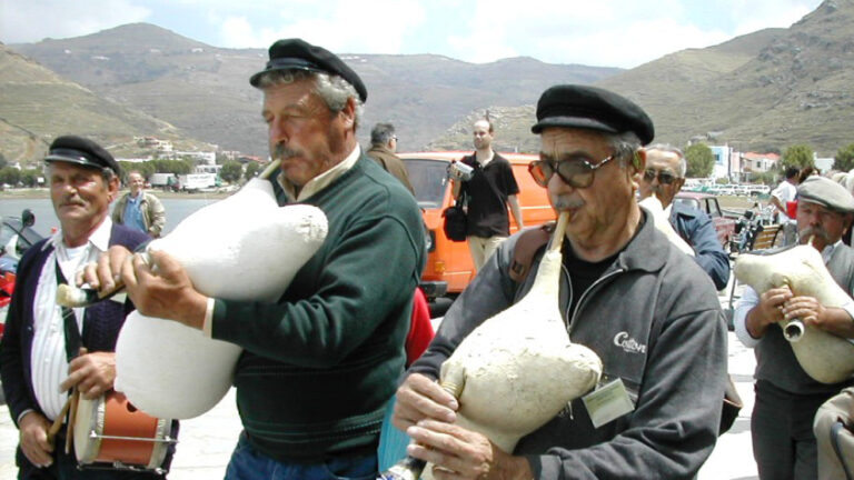Γνωρίστε τους σαμπουνιέρηδες της μυκόνου!