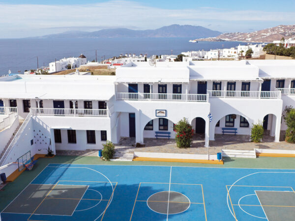 Κλειστά τα σχολεία στην Μύκονο