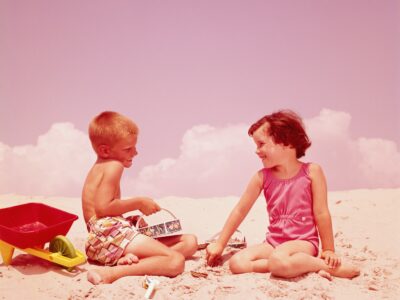 Στη μύκονο, κάθε οικογένεια μπορεί να ζήσει αξέχαστες στιγμές, με ασφάλεια και χαρά.