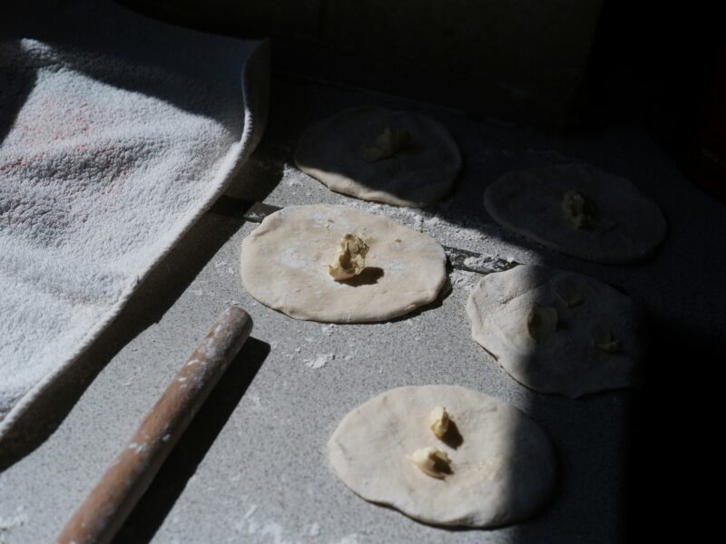 Το καλοκαίρι στη μύκονο έχει γεύση αυθεντική, γεμάτη παράδοση και φρεσκάδα.